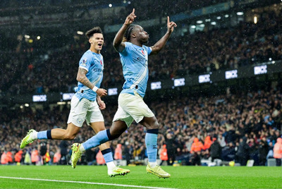 曼城主场强势,3比0大胜利物浦锁定胜局 曼城主场强势,3比0大胜利物浦锁定胜局