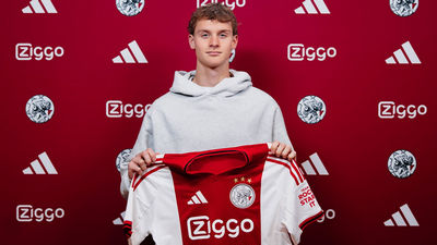 伊布之子马克西米利安租借加盟阿贾克斯，开启新旅程