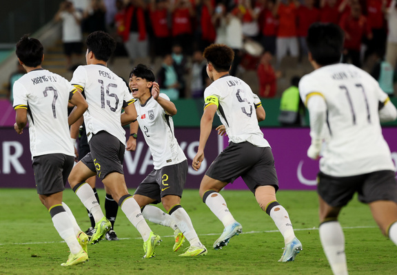 U23国足3-0越南，历史性闯