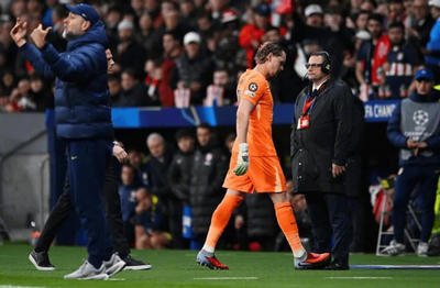 17分钟噩梦！金斯基欧冠＂自杀式＂首秀，15分钟丢3球创历史级耻辱