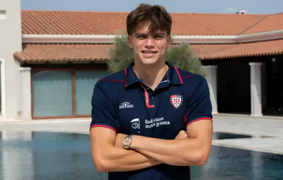 5000万欧！英超双雄争抢新星 帕莱斯特拉成夏窗最炙手可热边卫