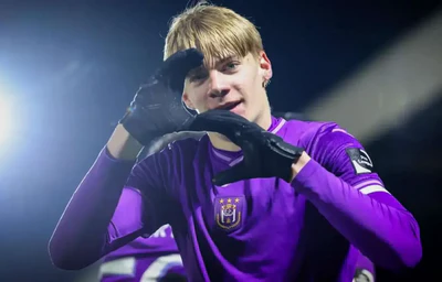 3800万欧！拜仁豪赌17岁比利时天才，六豪门疯抢德卡特